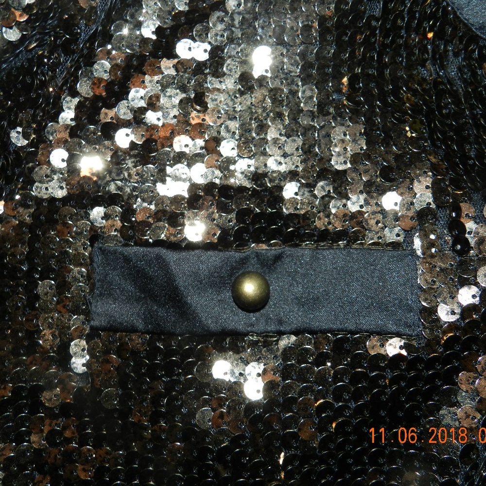 Michael Simon Black w/Gold Sequin Full Zip Top - Picture 3 of 4